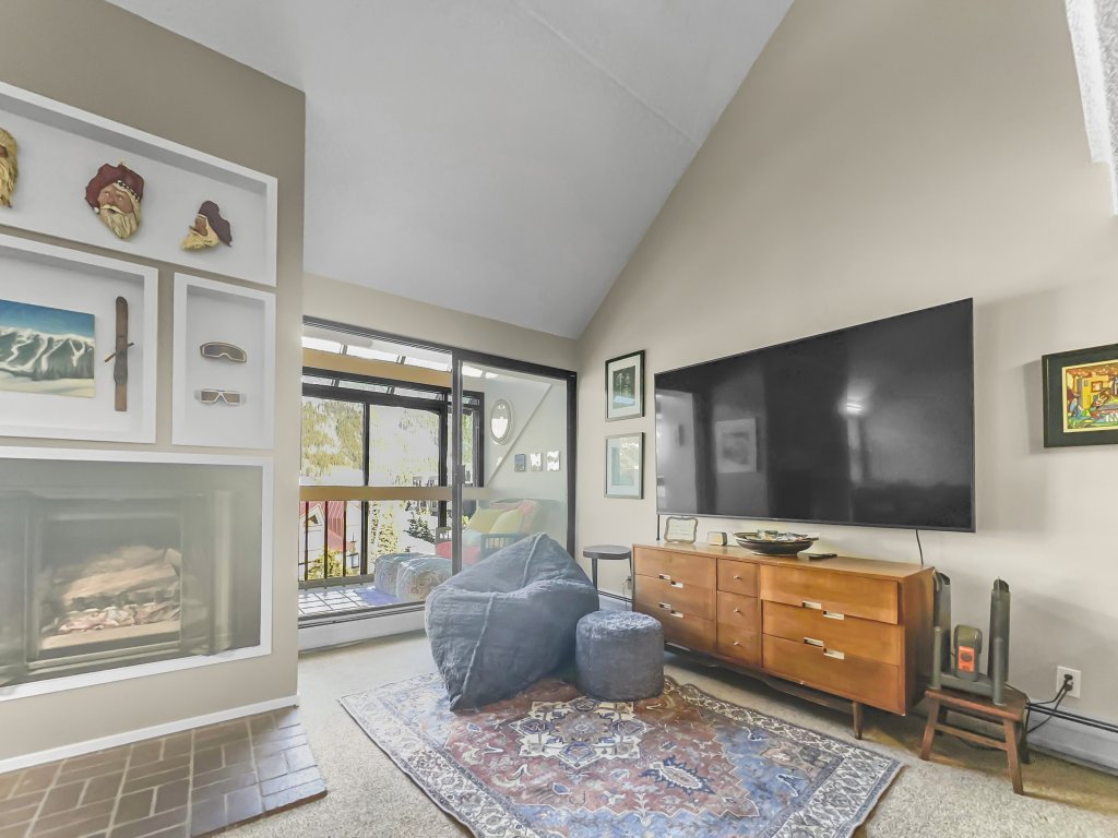 WH405 Wheeler House Vacation Rental in Copper Mountain - RedAwning