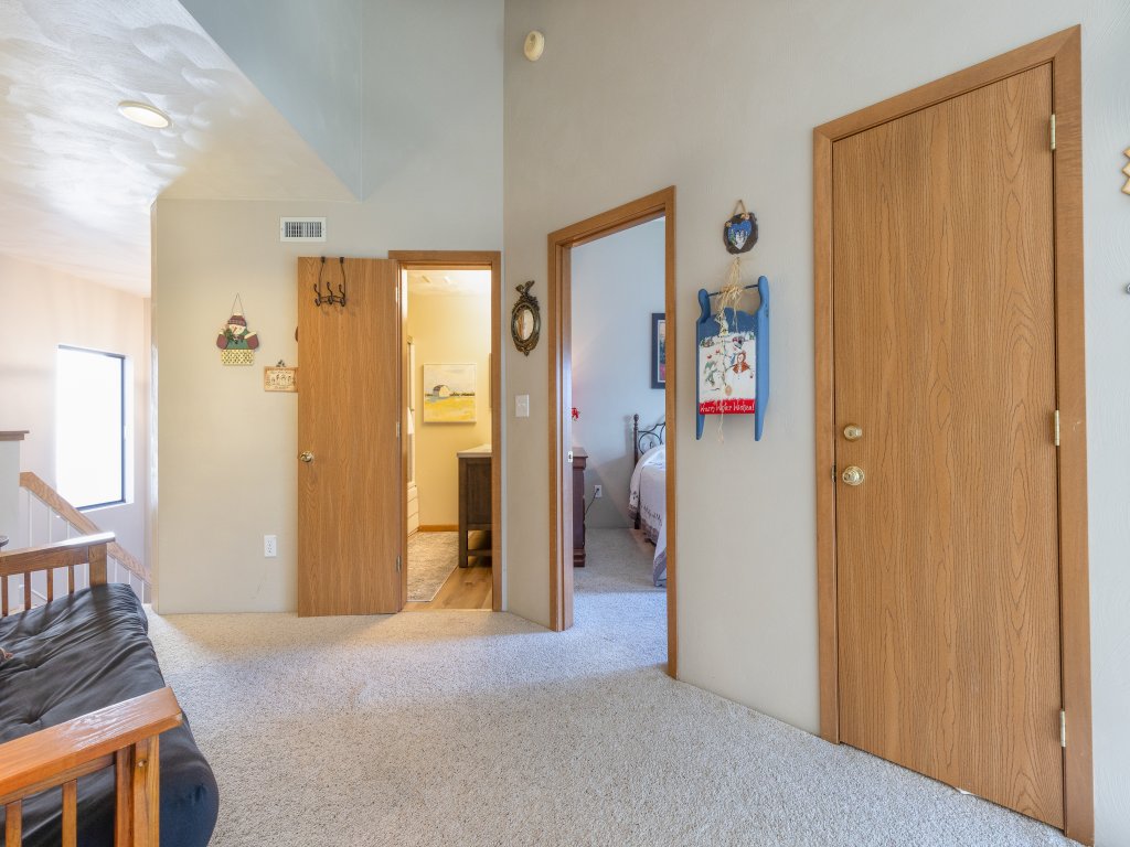 Seven Springs Meadowridge 3 Bedroom Premier Condo - Sleeps 10, Pet Friendly! Vacation Rental in Pennsylvania - RedAwning