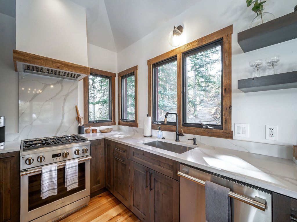 Winterleaf Vacation Rental in Mountain Village - RedAwning