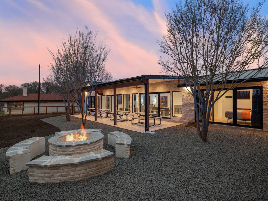 Guadalupe Bluff Modern House Vacation Rental in Kerrville - RedAwning