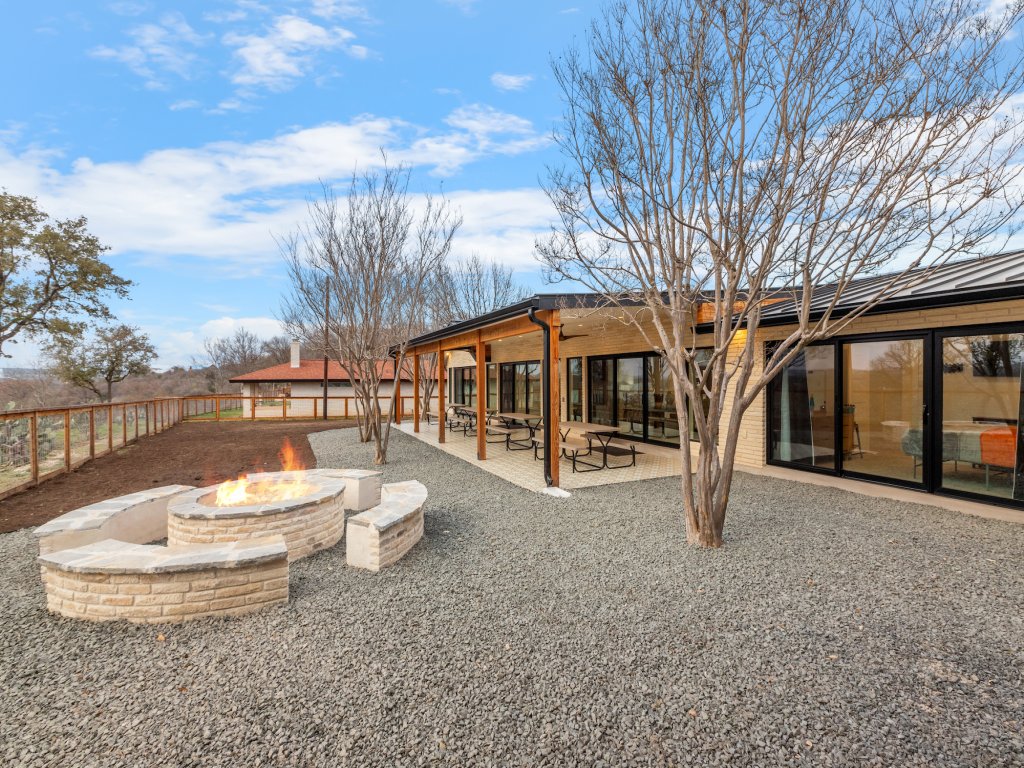 Guadalupe Bluff Modern House Vacation Rental in Kerrville - RedAwning