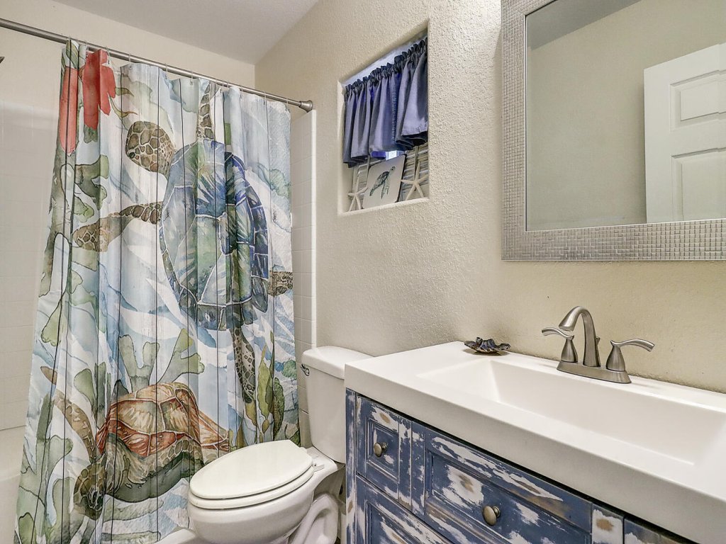 Heron Hideaway Vacation Rental in Rockport - RedAwning