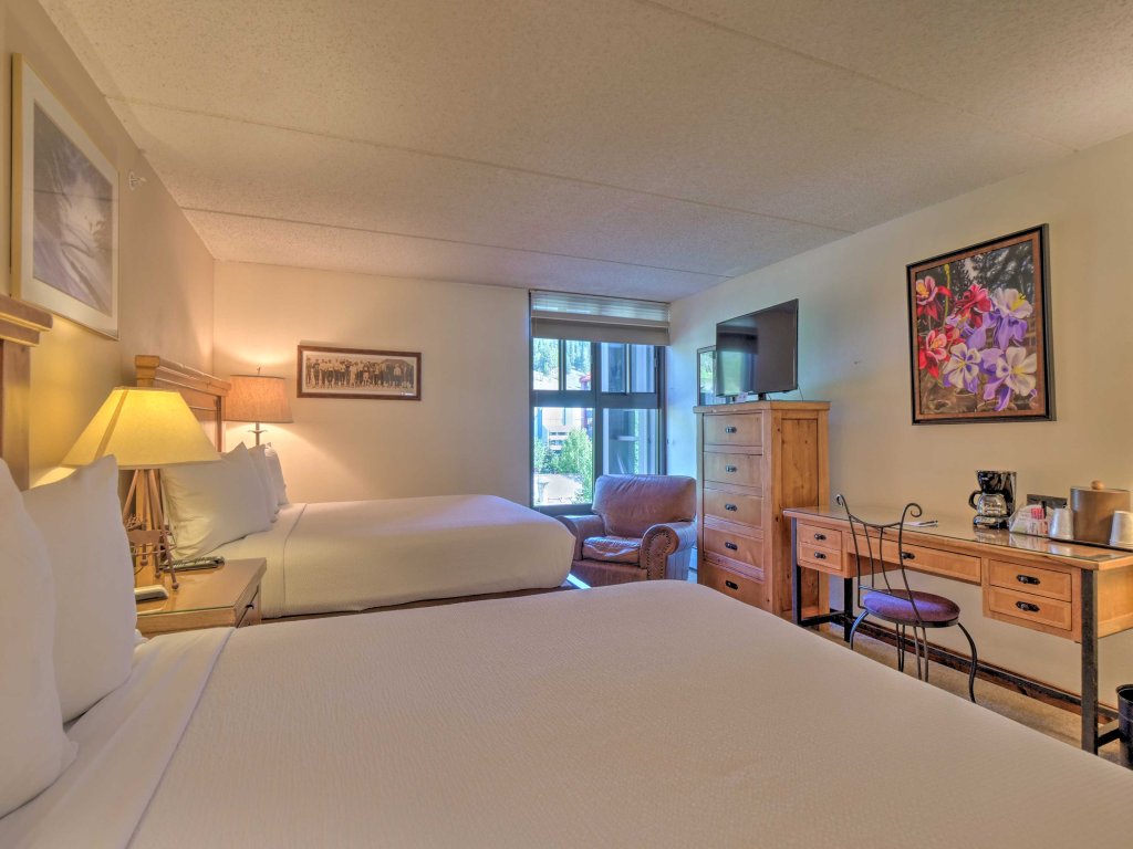 Mountain Plaza 2 Bedroom Condo #320/322 Vacation Rental in Copper Mountain - RedAwning