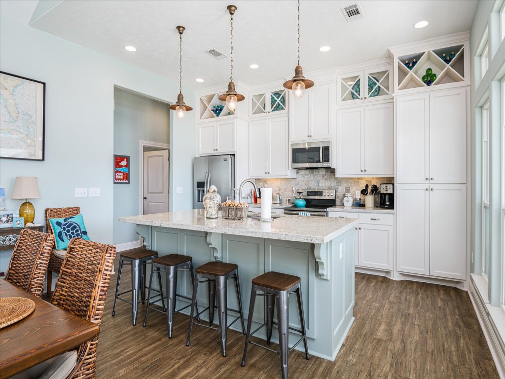 SweetSol Crystal Beach Home Vacation Rental in Texas - RedAwning