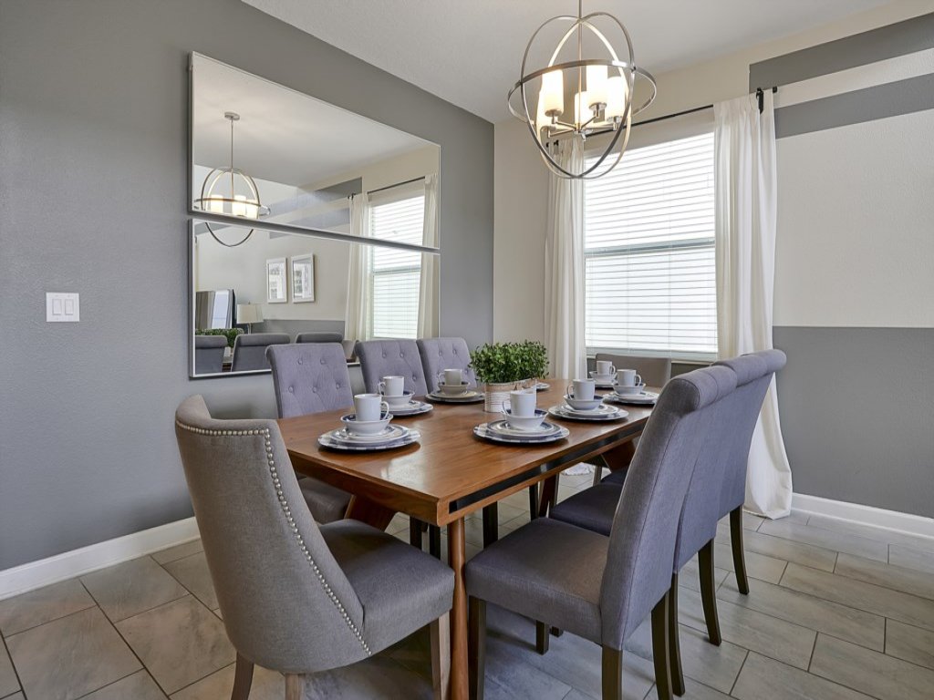 5 Bed in Champions Gate, Modern Decor, Kid Themed Rooms, Game Room, Gated Resort! Vacation Rental in Champions Gate - RedAwning