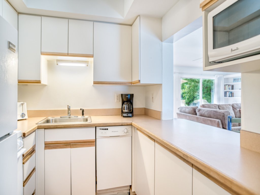 Baywatch Cottage Vacation Rental in Captiva - RedAwning