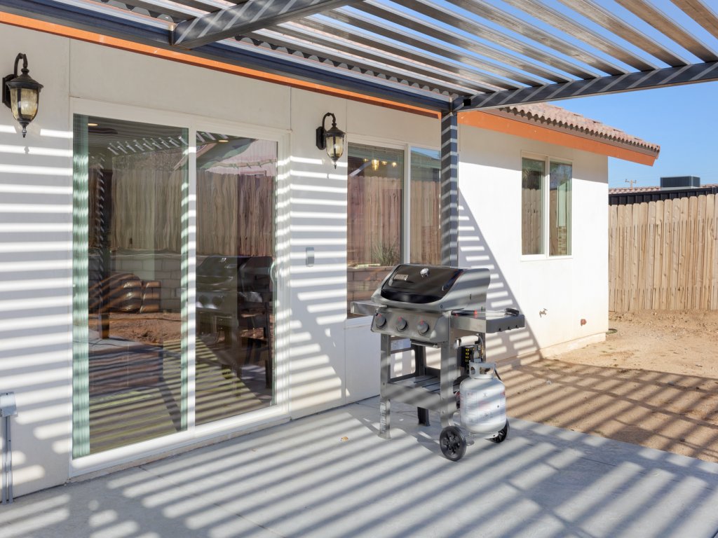 Of Wine & Gods - Hot Tub, BBQ and Fire Pit! Vacation Rental in California - RedAwning