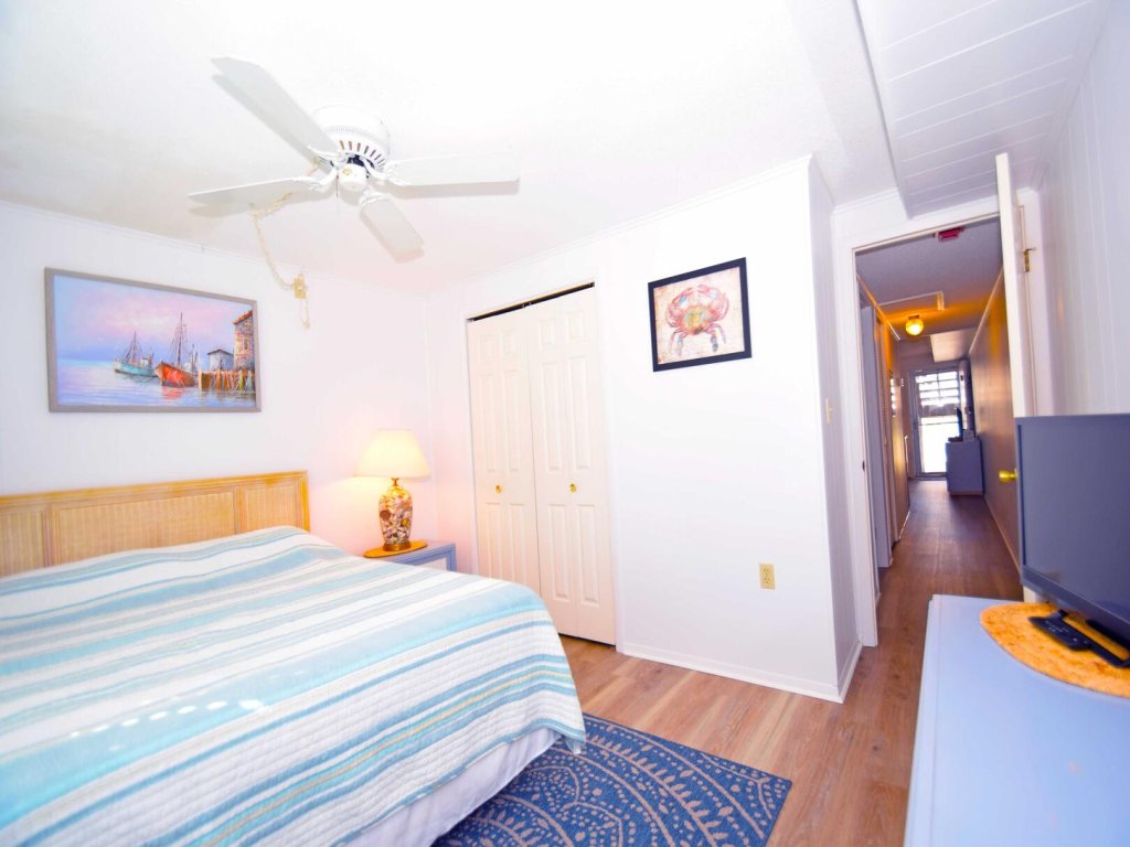 Old Wharf 15 Vacation Rental in Ocean City - RedAwning