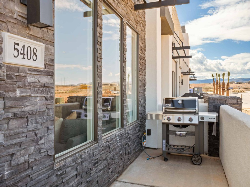 Casa Lua at Desert Color Vacation Rental in St. George - RedAwning