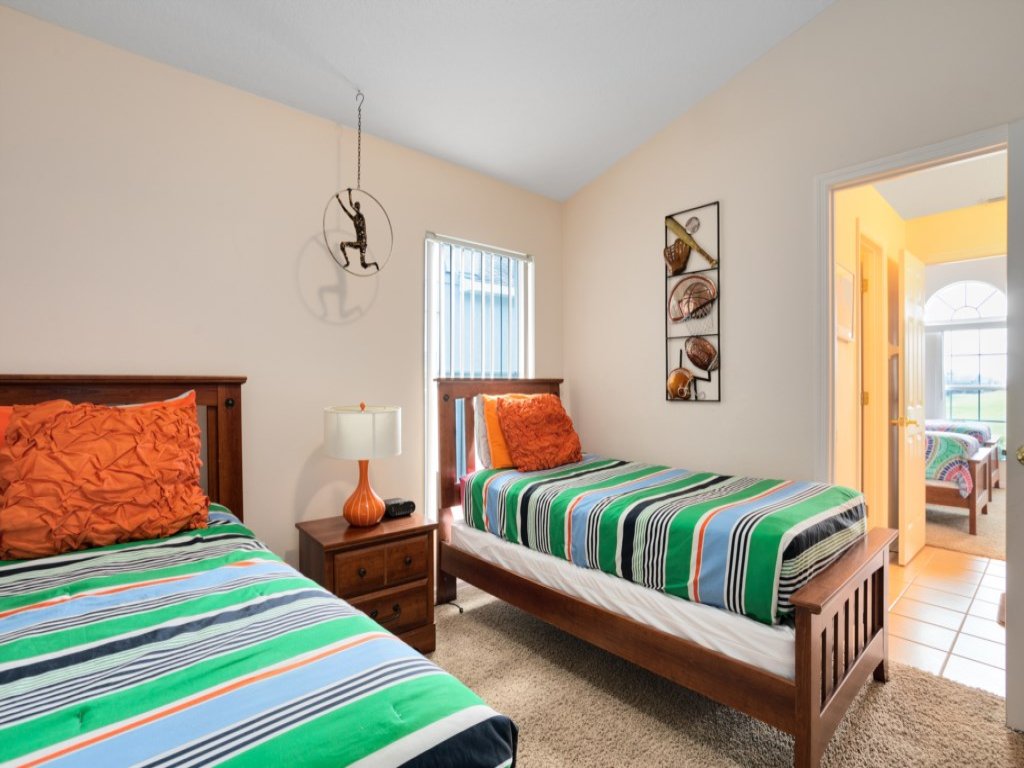 Beautiful 4 Bedroom 3 Bathroom pool & spa Villa  Vacation Rental in Davenport - RedAwning