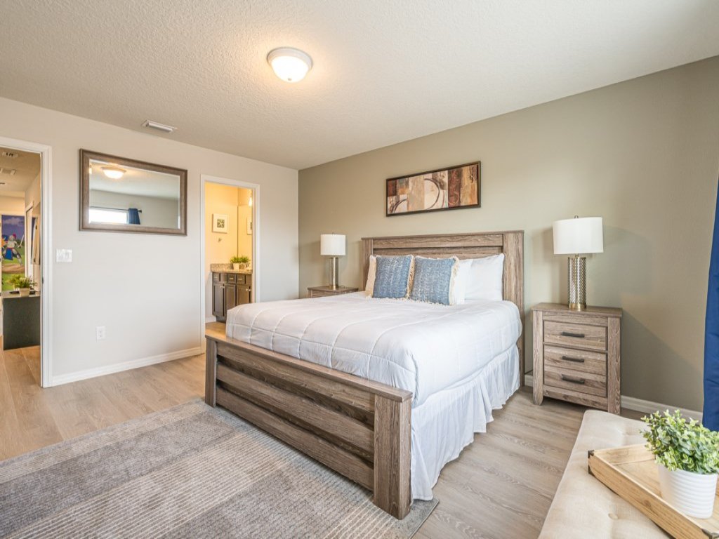 Spacious 5-Bedroom Family Townhome - Disney Magic  Vacation Rental in Kissimmee - RedAwning