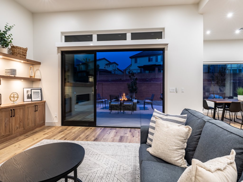 Sun Seeker Vacation Rental in Utah - RedAwning