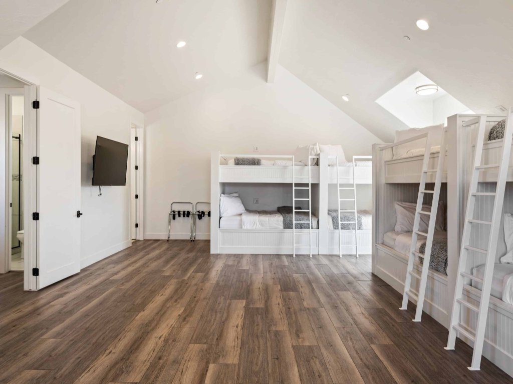 The Ann Marie #F1 Vacation Rental in Hurricane - RedAwning