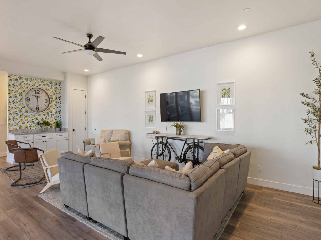 The Ann Marie #F1 Vacation Rental in Hurricane - RedAwning