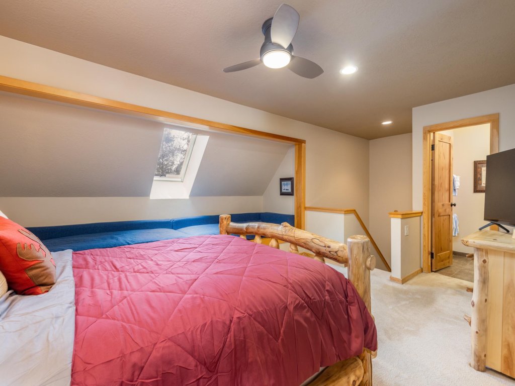 2056 The Pines Vacation Rental in Keystone - RedAwning