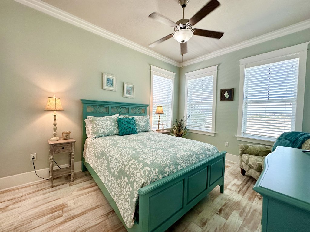 Casa Bella Vacation Rental in Navarre - RedAwning