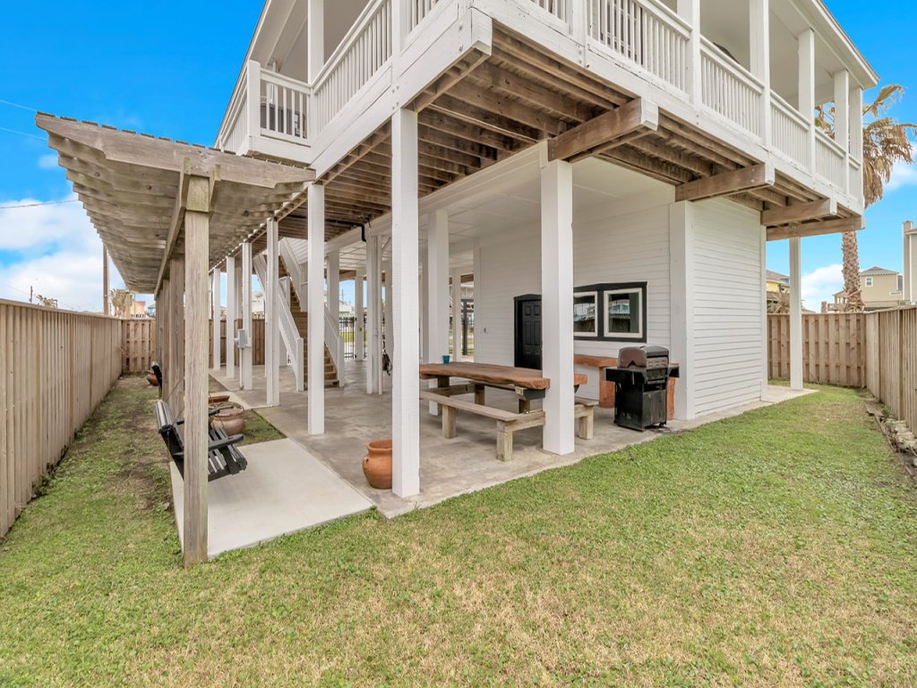 The Sandcastle Vacation Rental in Texas - RedAwning