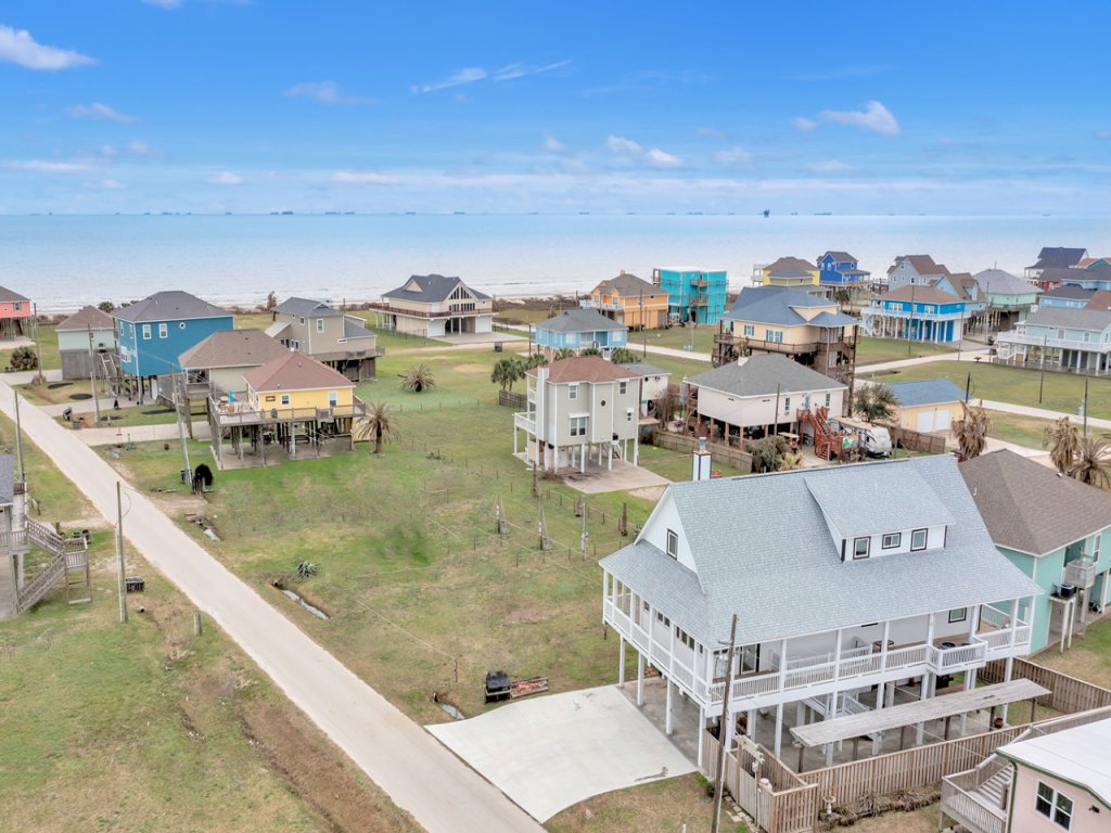 The Sandcastle Vacation Rental in Texas - RedAwning