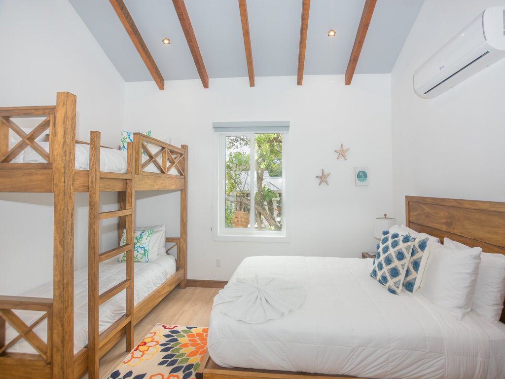 Casa Coral Vacation Rental - RedAwning