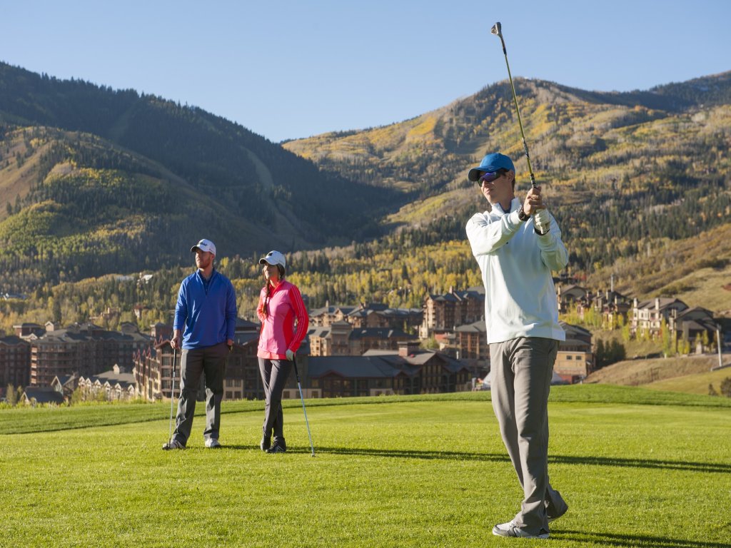 Mountain Modern 3 Bedroom Deluxe Condo, Sleeps 10! Save 20% on 7+ Nights! Vacation Rental in Park City - RedAwning