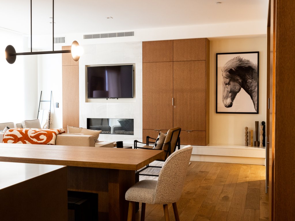 Mountain Modern 3 Bedroom Deluxe Condo, Sleeps 10! Save 20% on 7+ Nights! Vacation Rental in Park City - RedAwning