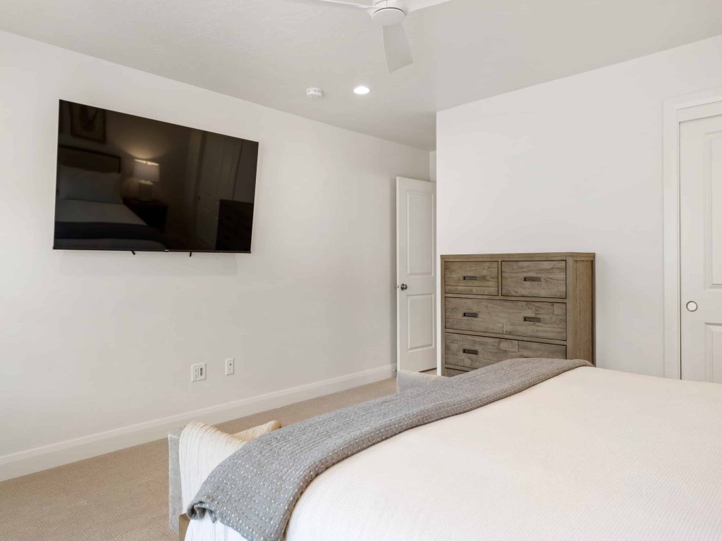 Hygge House Vacation Rental in Utah - RedAwning