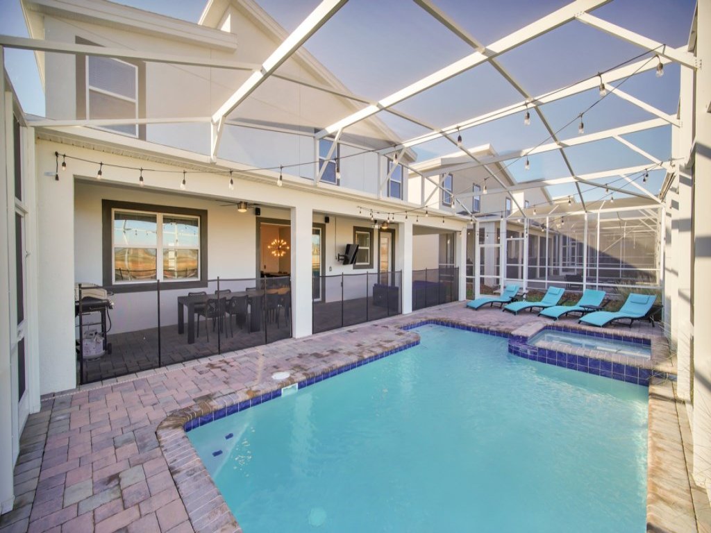 Huge 7 Bedroom Pool Home Champions Gate w/ 5 Kings Vacation Rental in Davenport - RedAwning