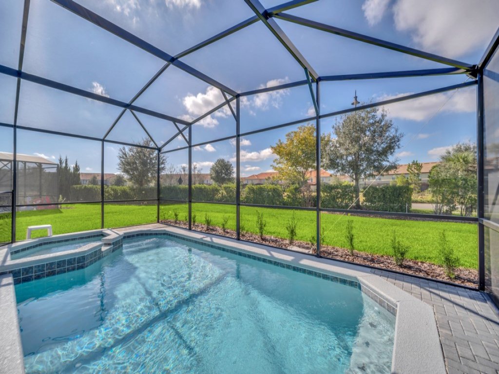 5 Bedroom Resort 5 bath Pool Home With Spa! Vacation Rental in Davenport - RedAwning