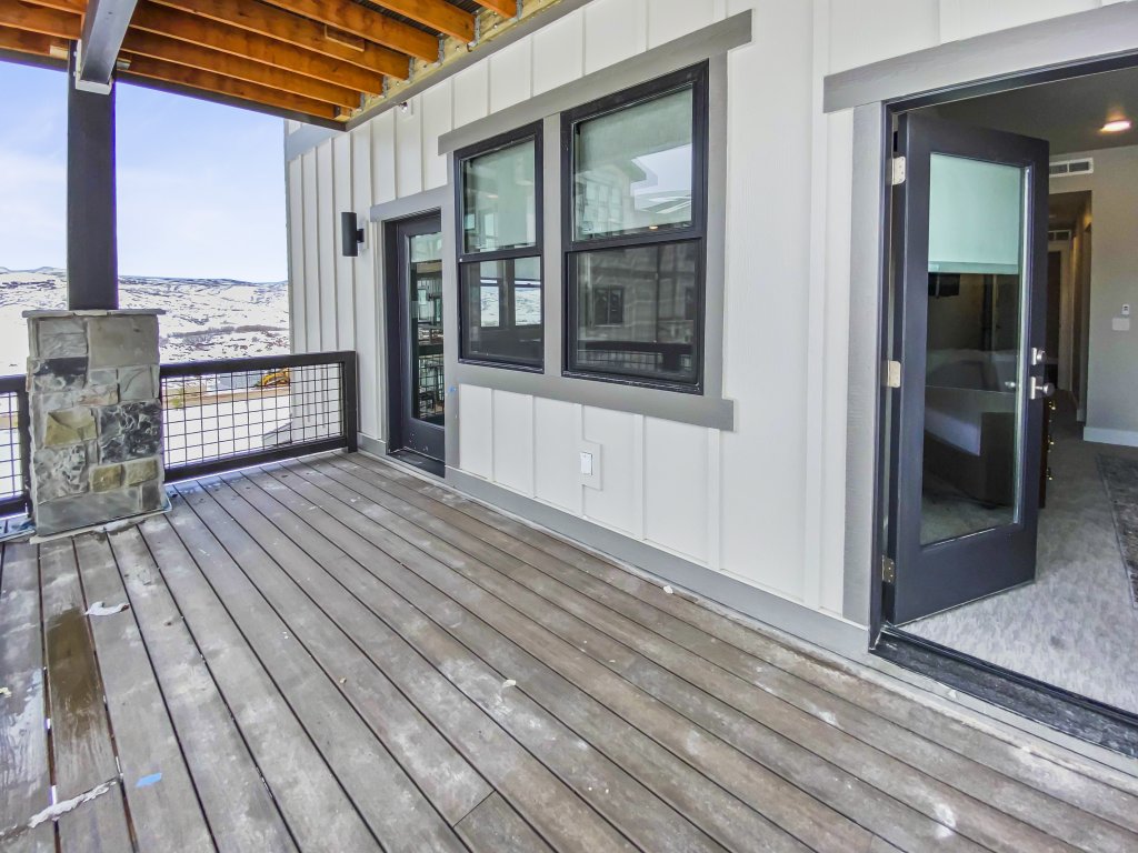 Lake Life Meets Ski Life at Jordanelle Paradise 204 Vacation Rental in Heber City - RedAwning