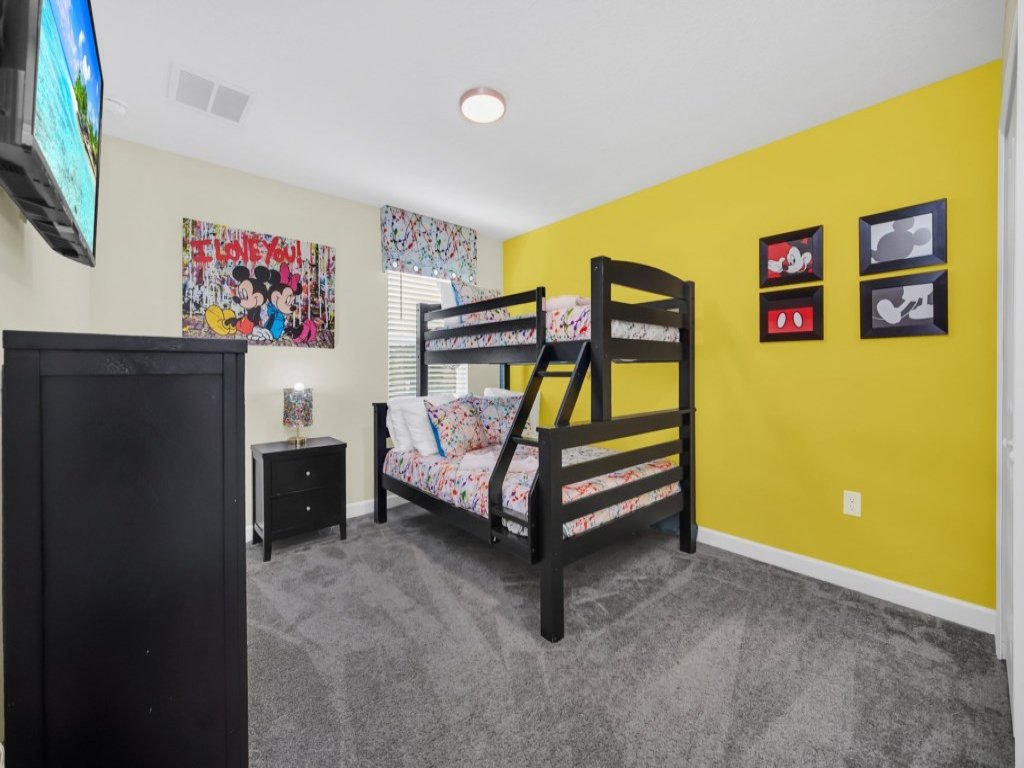 Luxury 6 Bedroom 5 Bathroom Gated Resort Villa Clo Vacation Rental in Davenport - RedAwning