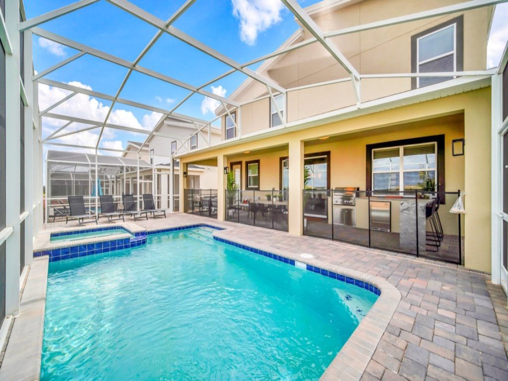 9 Bed Home With Theme Bedrooms Game Room,Pool Spa Vacation Rental in Davenport - RedAwning