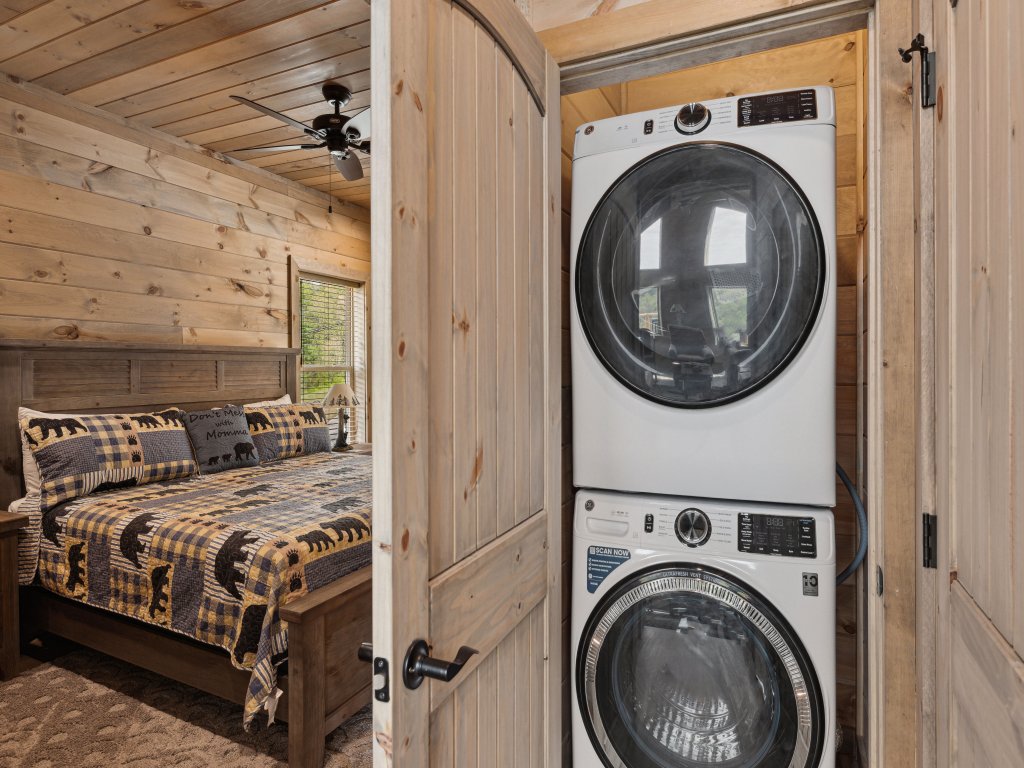 Stepping Stone Vacation Rental in Sevierville - RedAwning