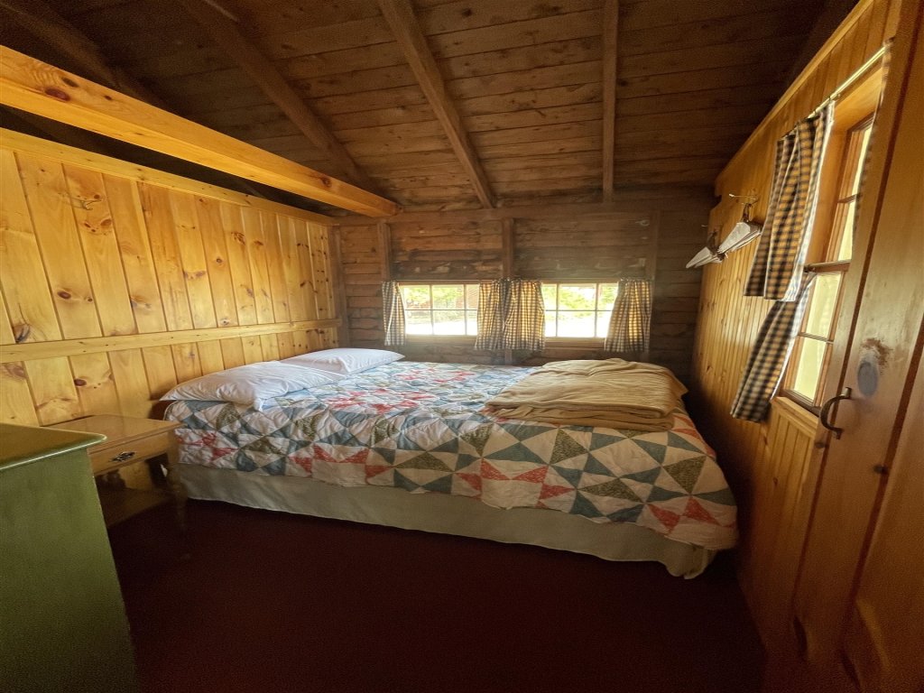 LIMBERLOST  LIMIT 5 Vacation Rental in Maine - RedAwning