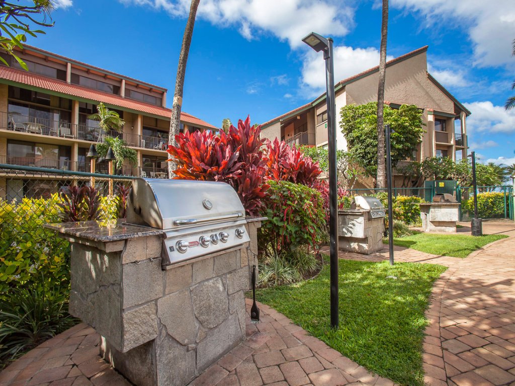 Luana Kai B201 Vacation Rental in Kihei - RedAwning
