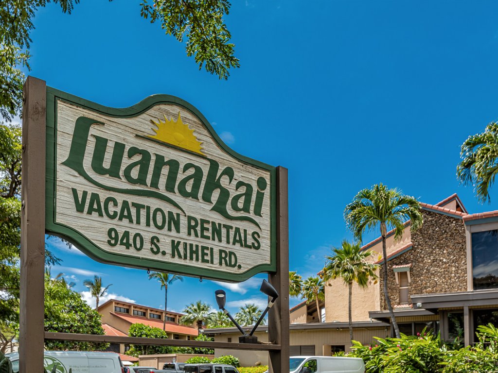 Luana Kai B201 Vacation Rental in Kihei - RedAwning