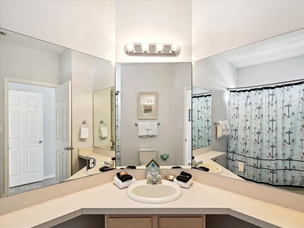 Sandpiper Cove 9228 Vacation Rental in Destin - RedAwning