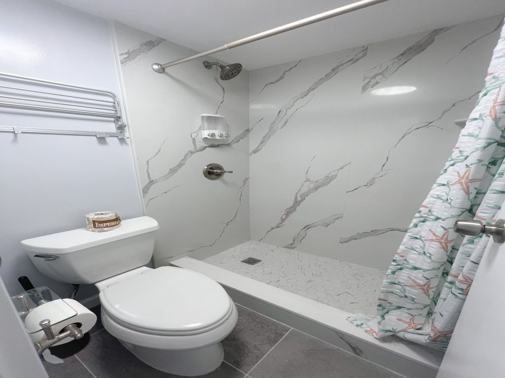 Refreshing Inn on The Park Studio Vacation Rental in Honolulu - RedAwning