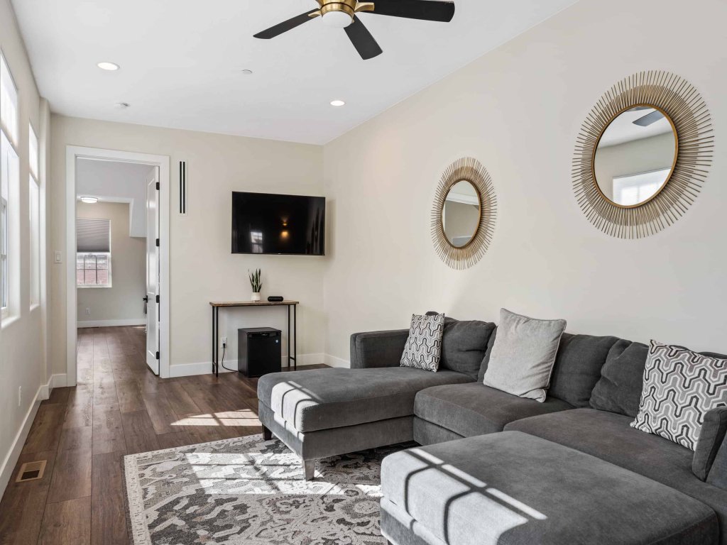 The Hudson #F2 Vacation Rental in Hurricane - RedAwning