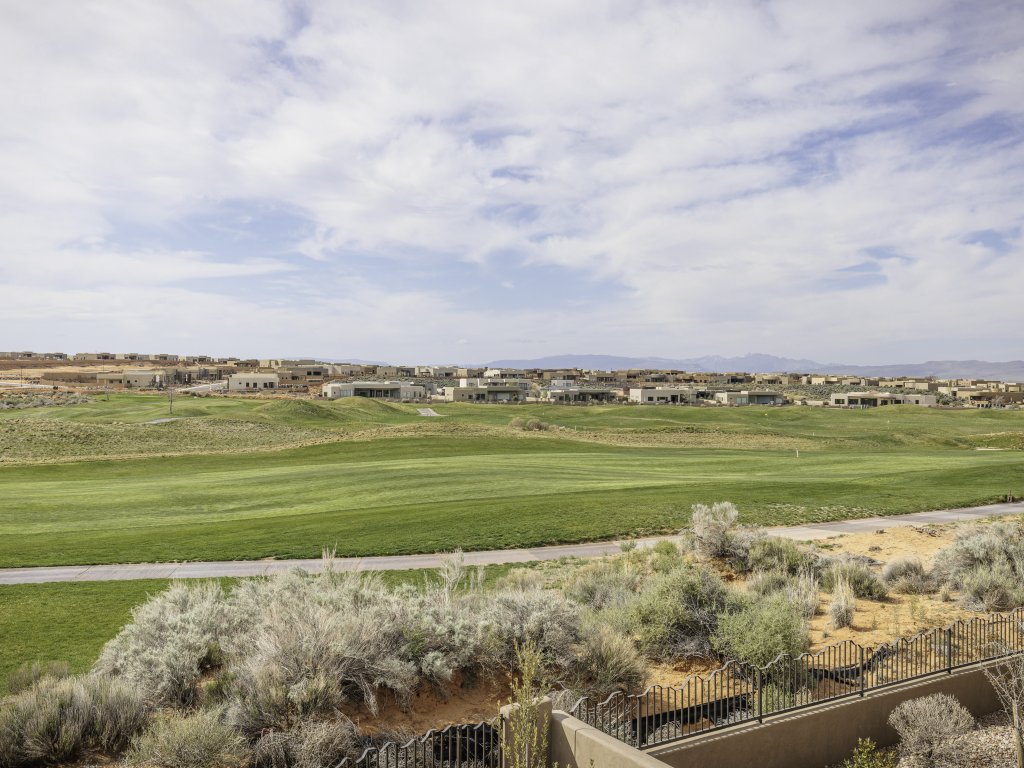 Getaway On The Green Vacation Rental in St. George - RedAwning