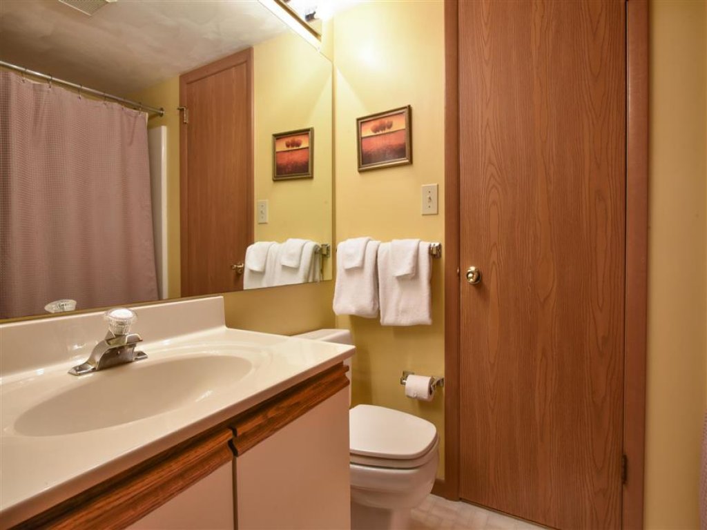 Seven Springs Sunridge 2 BR Condo, Mountain Views! Vacation Rental in Pennsylvania - RedAwning