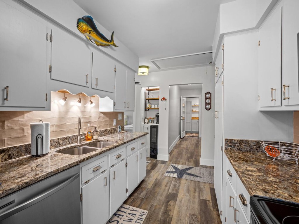 Water's Edge Retreat Vacation Rental in North Carolina - RedAwning