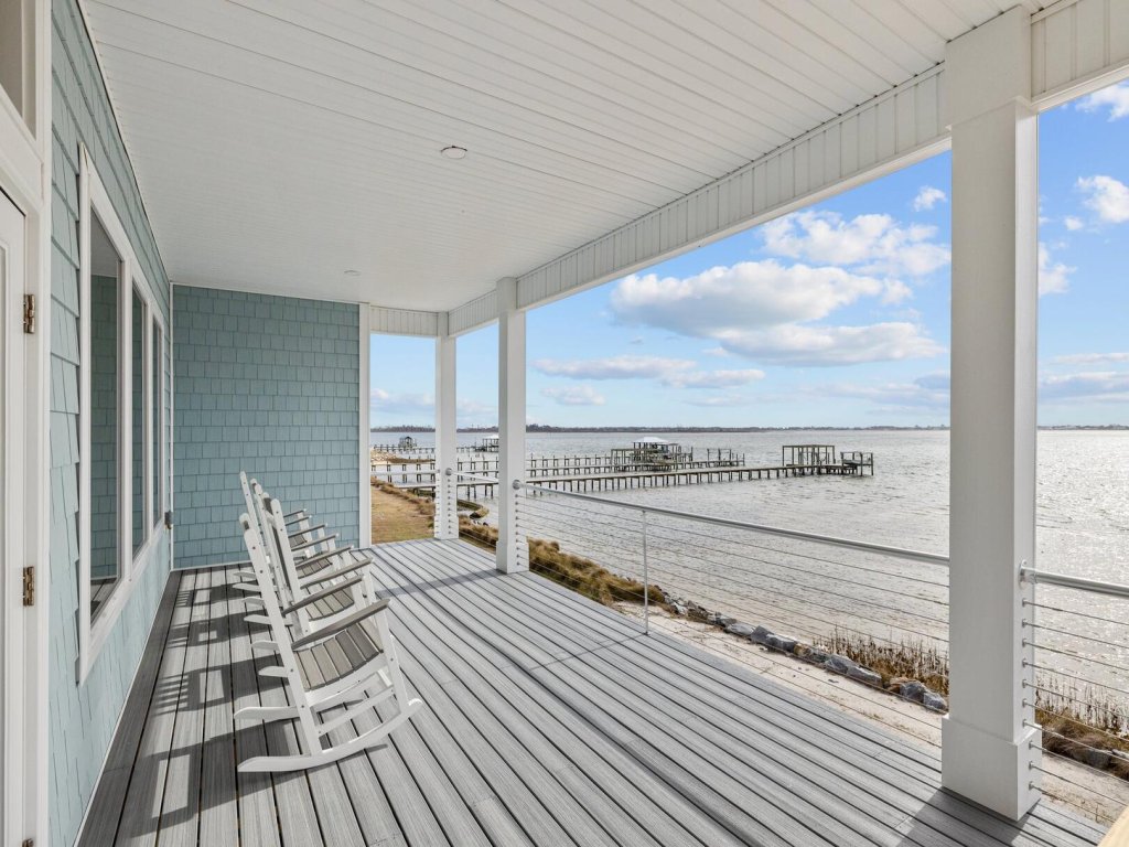 Straits Serenity  Vacation Rental in North Carolina - RedAwning