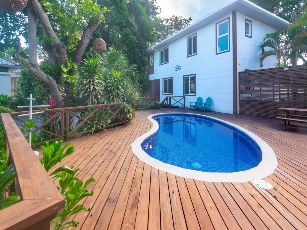 Casa Coral and  Casa Palmera Vacation Rental - RedAwning