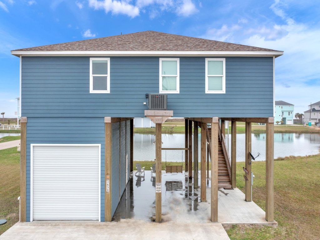 Born To Beach Vacation Rental in Texas - RedAwning