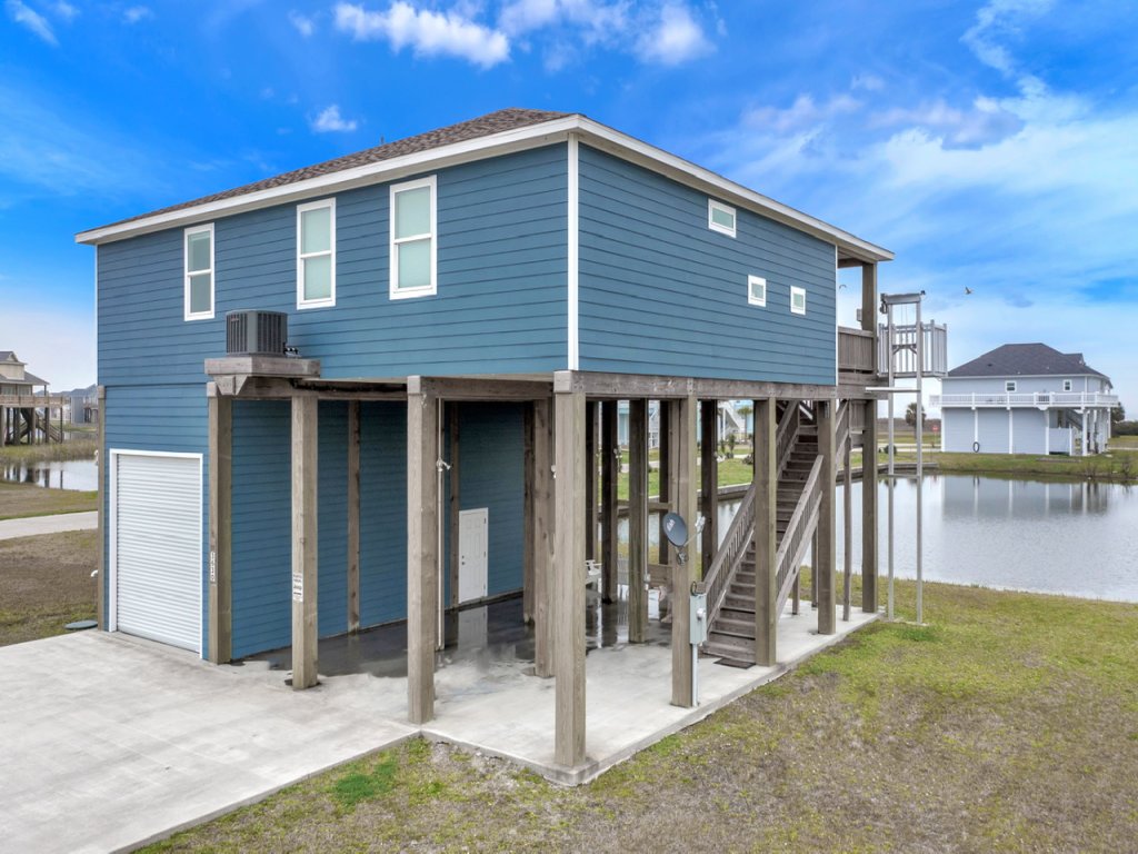 Born To Beach Vacation Rental in Texas - RedAwning