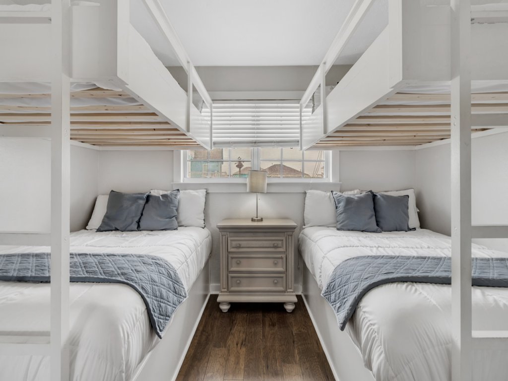 Windsical Escape Vacation Rental in Texas - RedAwning
