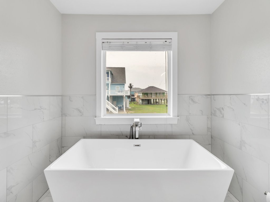 Windsical Escape Vacation Rental in Texas - RedAwning