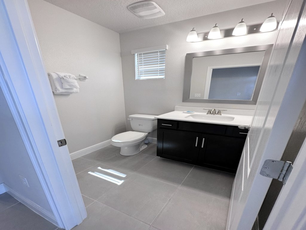 211MCV - Balmoral Resort Vacation Rental in Haines City - RedAwning