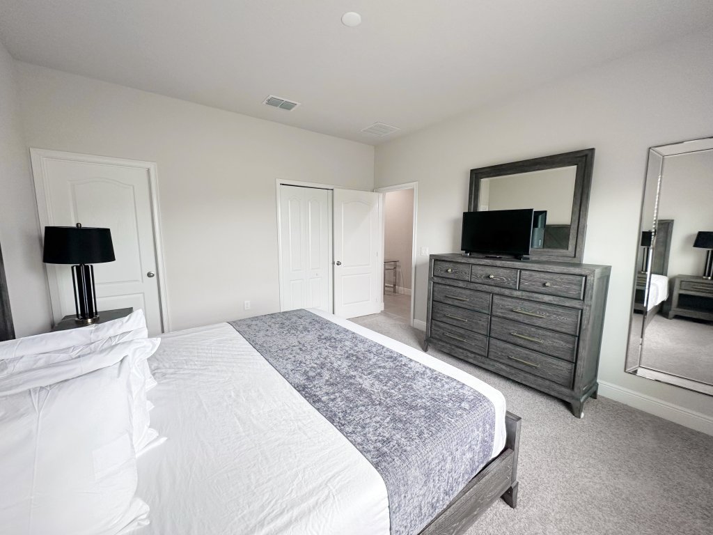 211MCV - Balmoral Resort Vacation Rental in Haines City - RedAwning