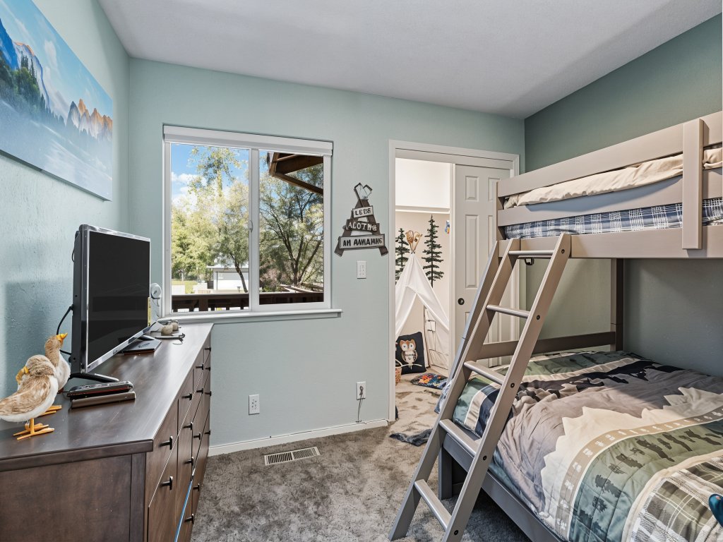 The Nut House - Lovely Home with Hot Tub Vacation Rental in California - RedAwning